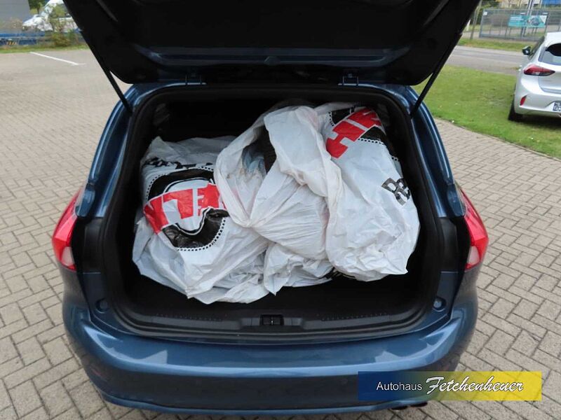 Ford Focus Turn. ST-Line m. NAVI+LED+RFK+SHZ+PDC+ALU