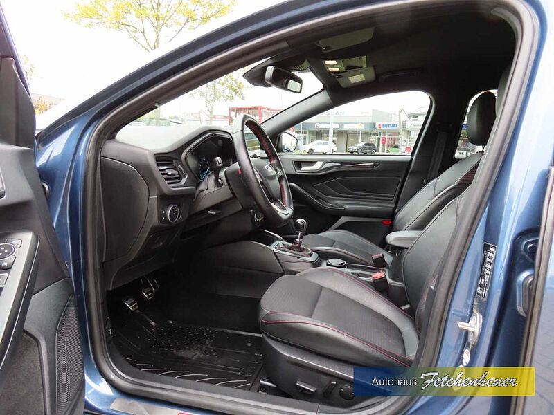Ford Focus Turn. ST-Line m. NAVI+LED+RFK+SHZ+PDC+ALU