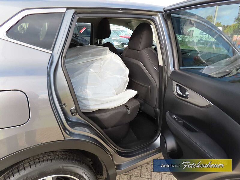 Nissan Qashqai N-Connecta NAVI+RFK+BEH. WSS+SHZ+TEMP+AHK