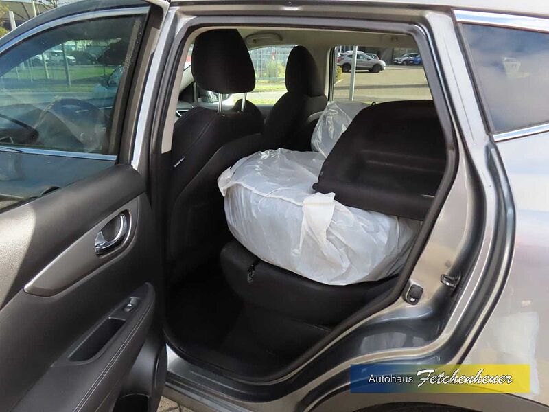 Nissan Qashqai N-Connecta NAVI+RFK+BEH. WSS+SHZ+TEMP+AHK